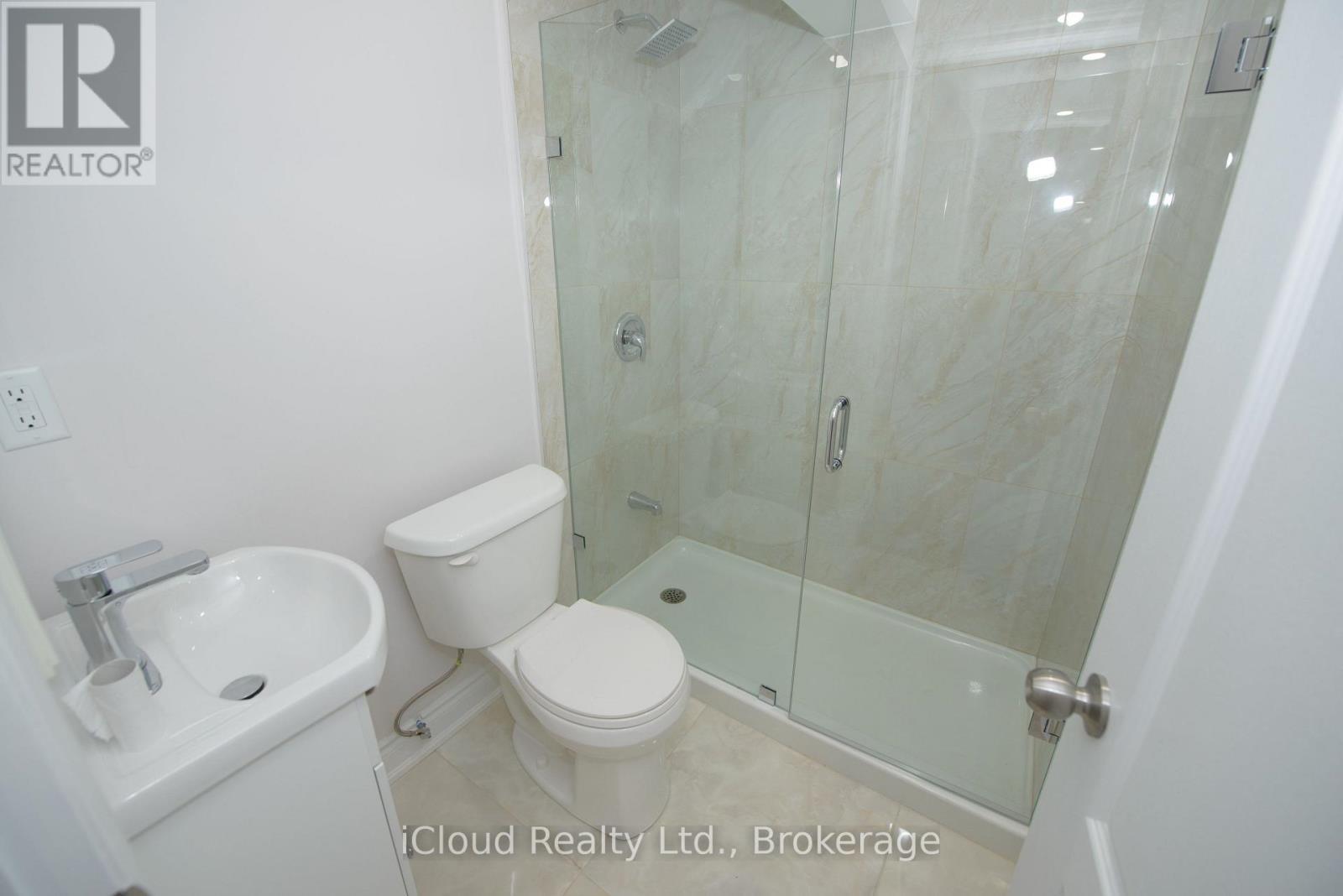 71 Tufton Crescent, Brampton, ON