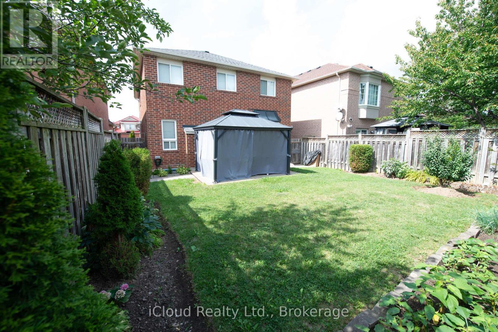 71 Tufton Crescent, Brampton, ON