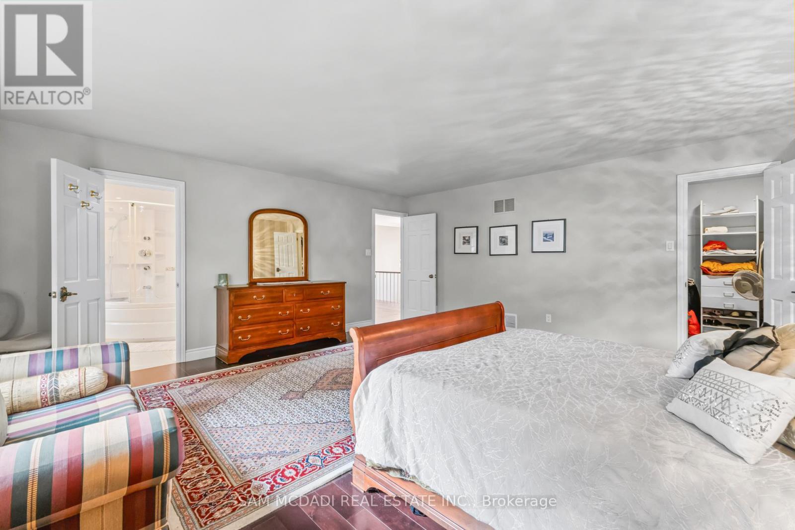 2145 Oneida Crescent, Mississauga, ON
