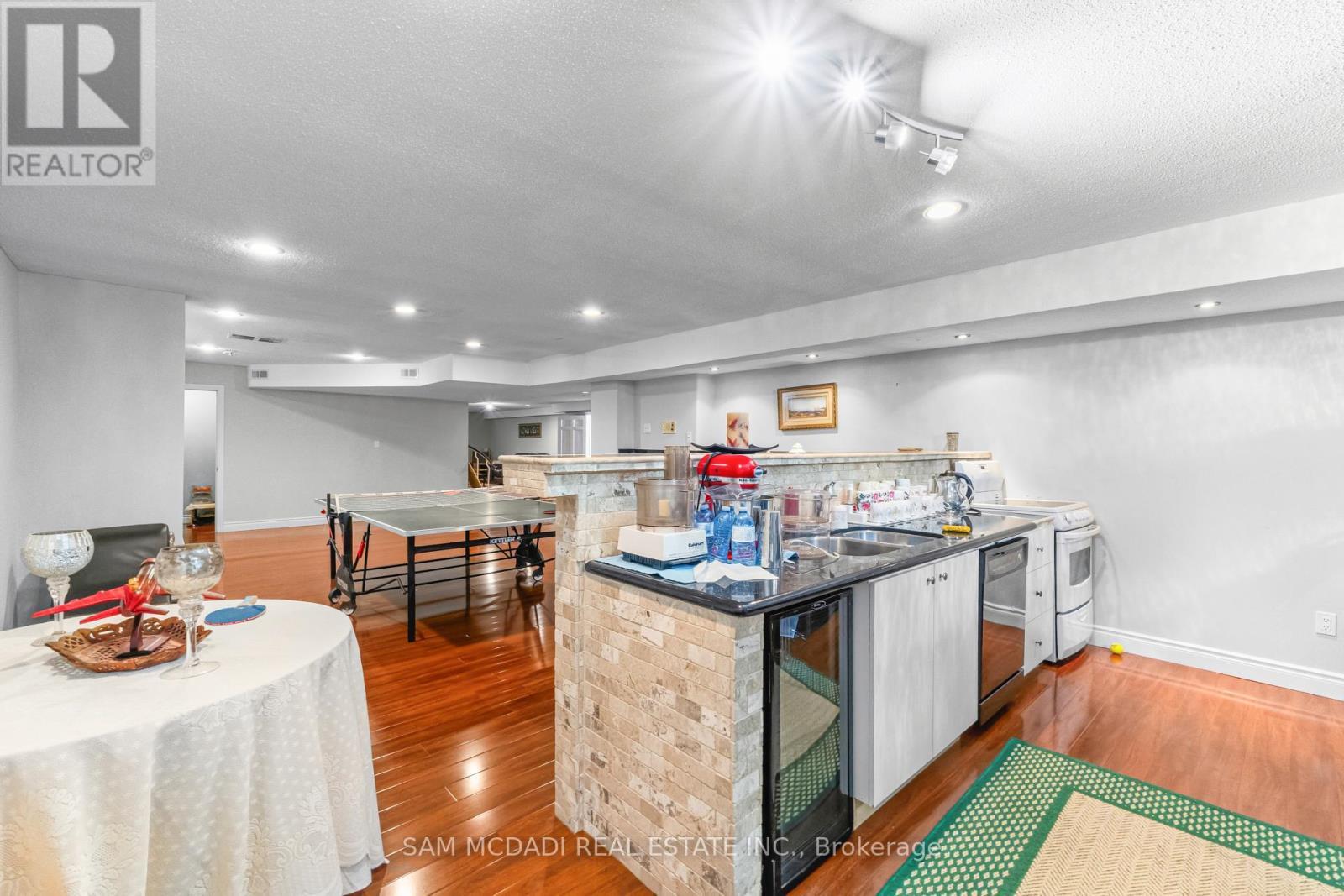 2145 Oneida Crescent, Mississauga, ON