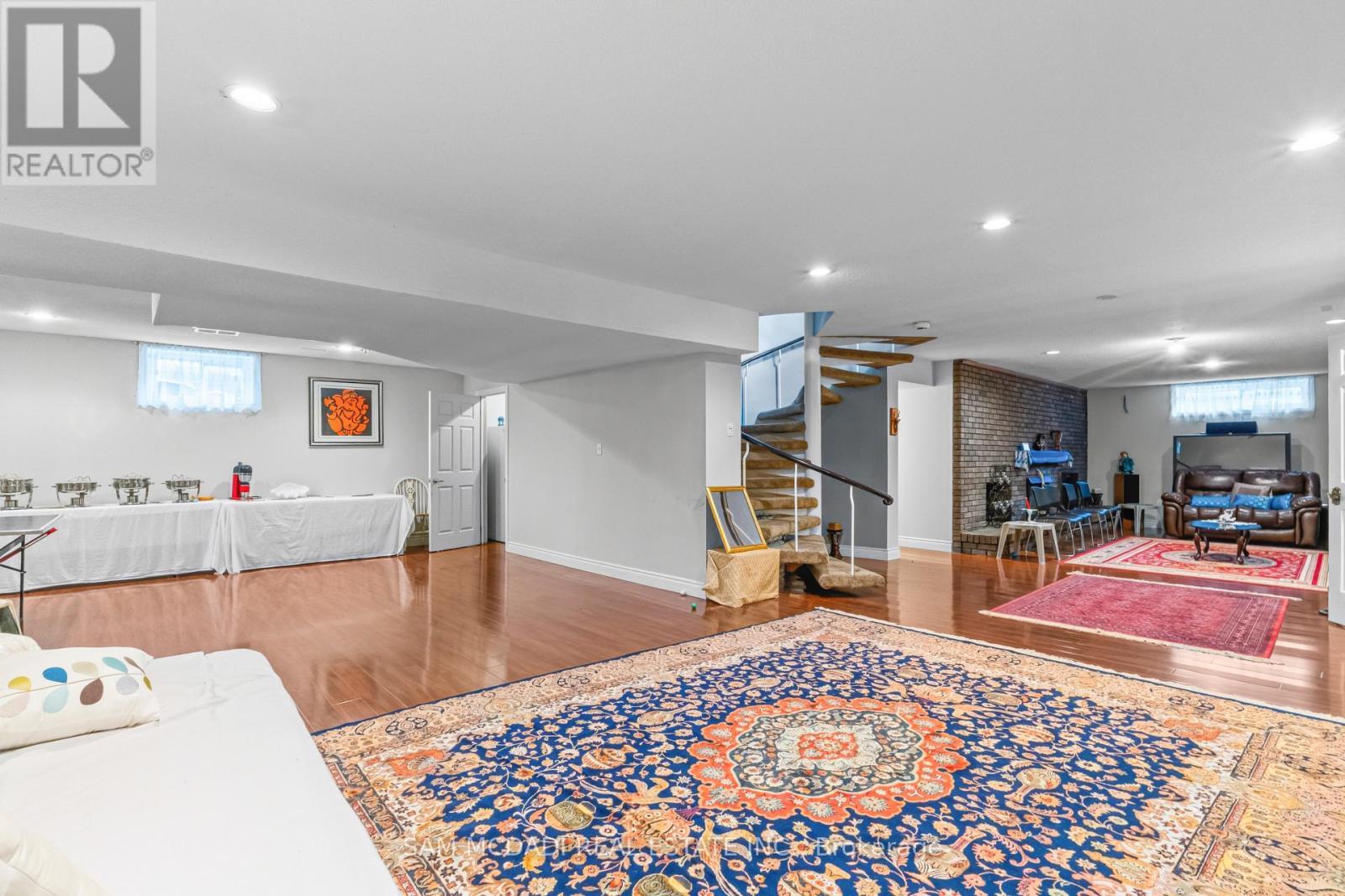 2145 Oneida Crescent, Mississauga, ON