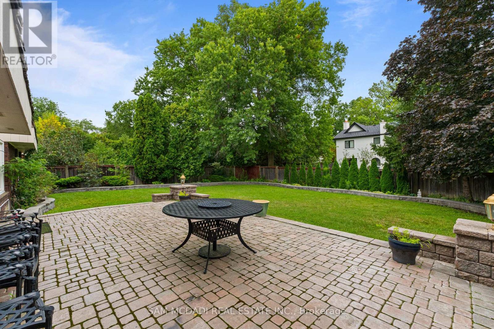 2145 Oneida Crescent, Mississauga, ON