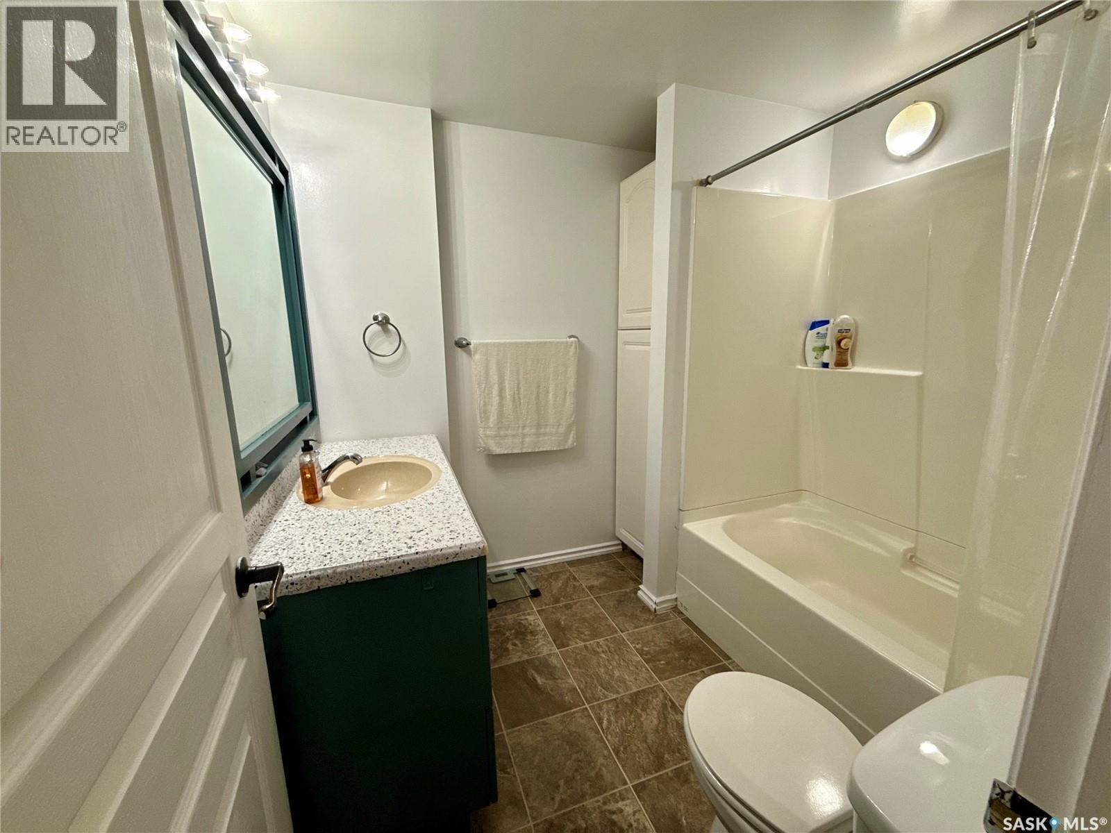 D5 1455 9Th Avenue Ne, Moose Jaw, SK