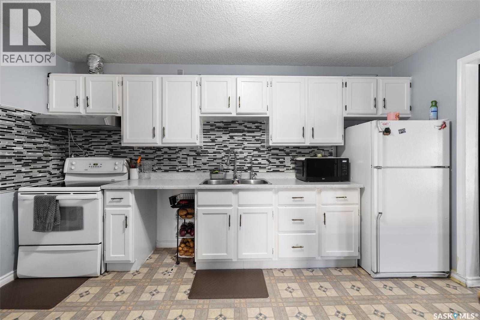 139 Thomson Avenue, Regina, SK