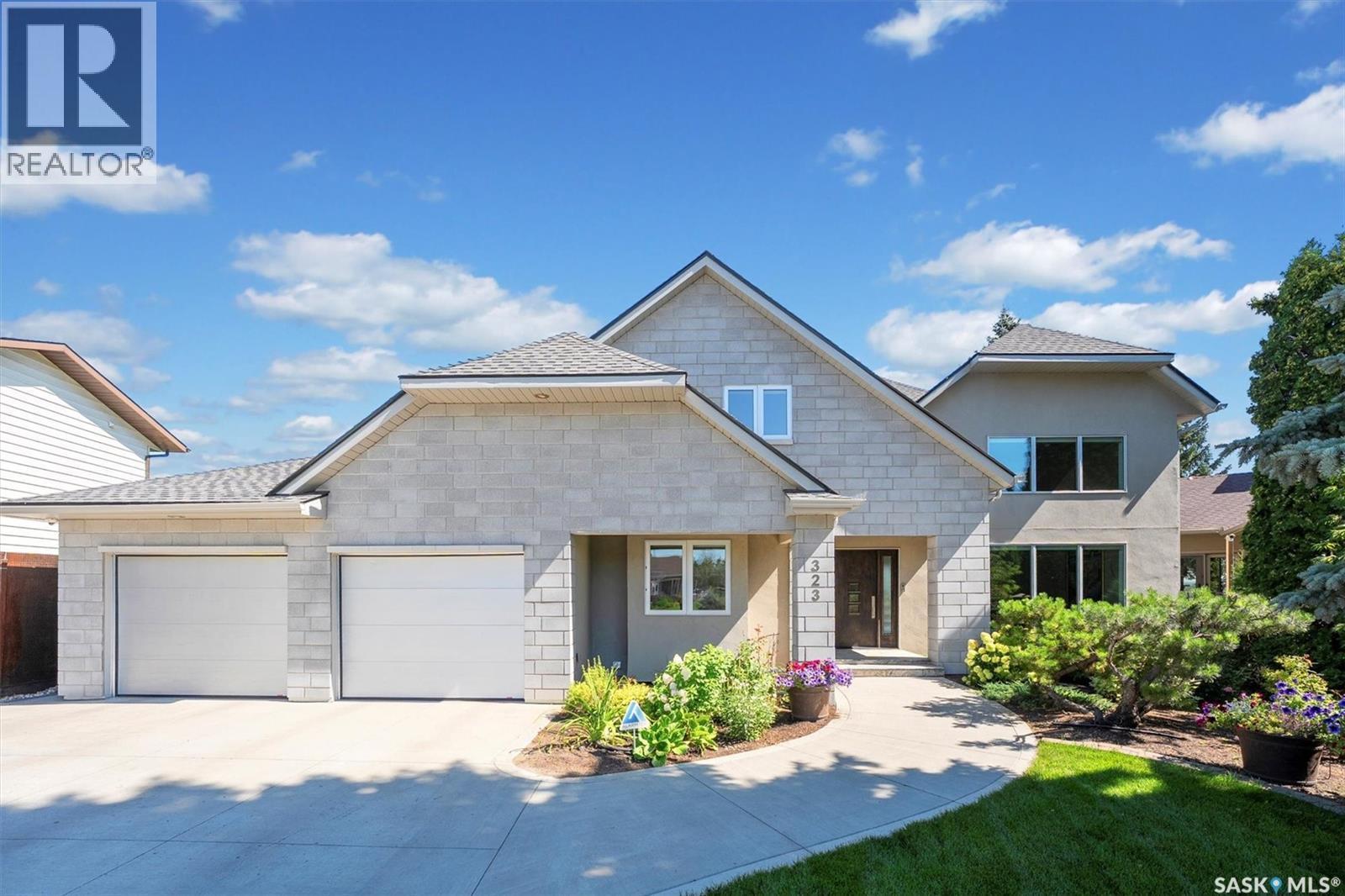 323 Mallin Crescent, Saskatoon, SK