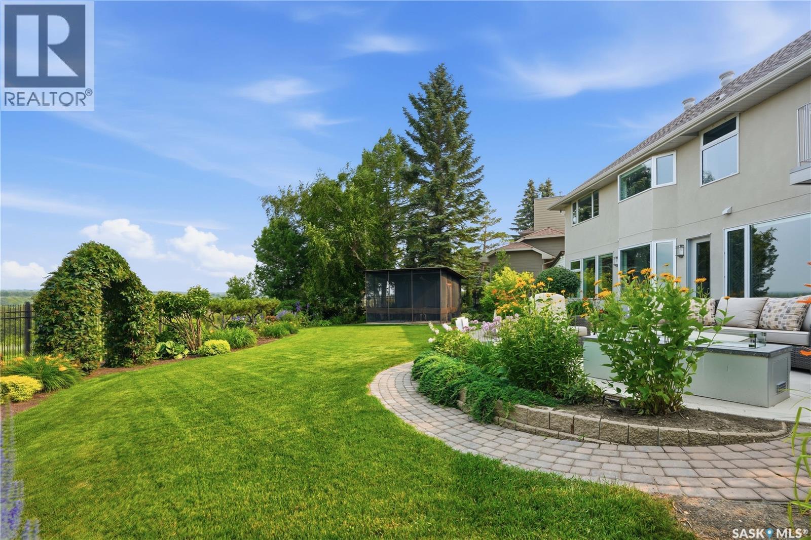 323 Mallin Crescent, Saskatoon, SK