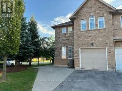 92 - 4055 FOREST RUN AVENUE Burlington, ON L7M 5B8