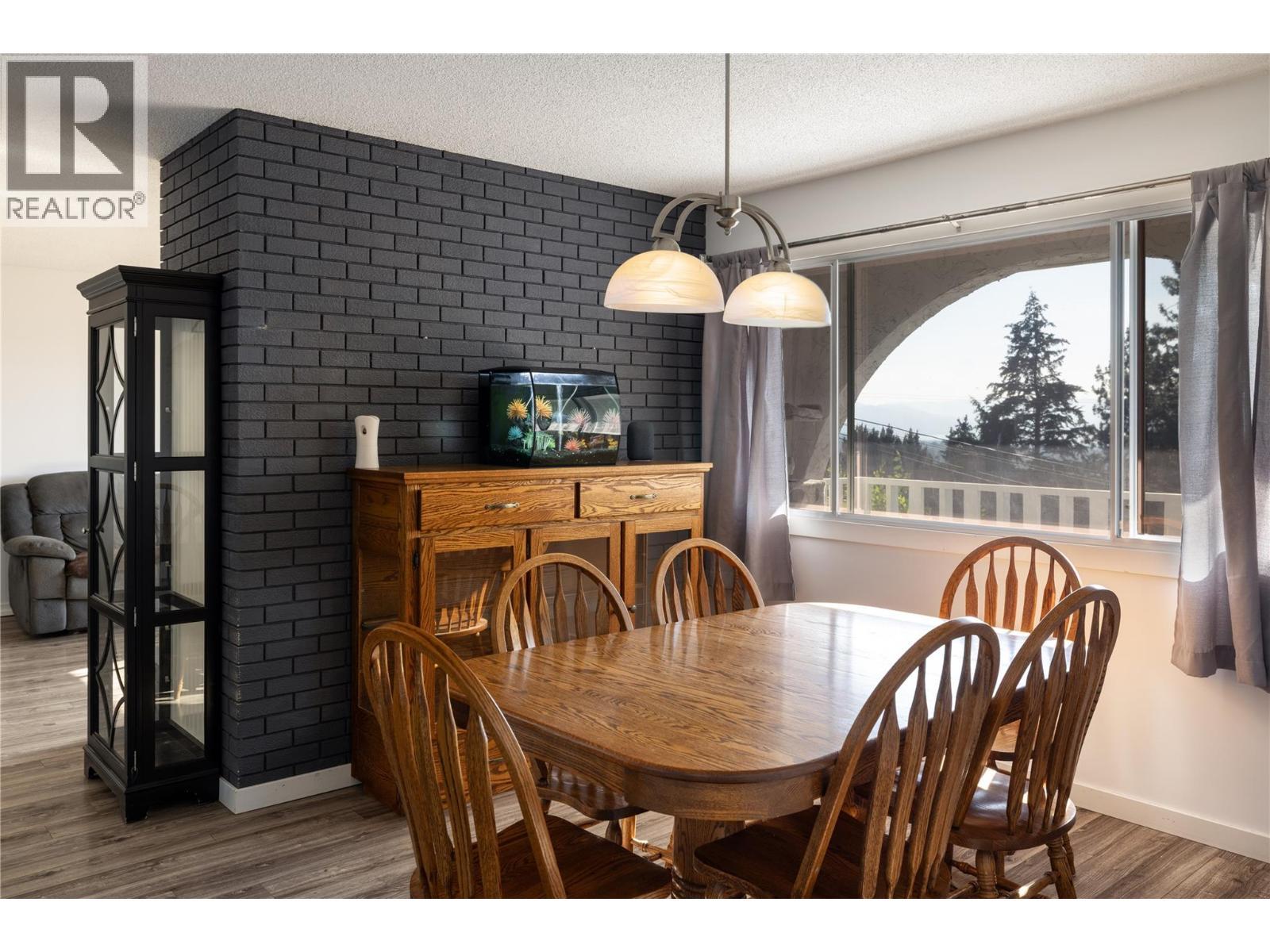 1035 Toovey Road, Kelowna, BC