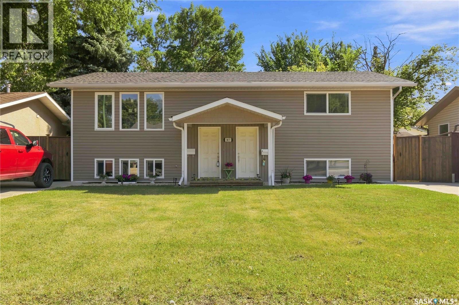 3837 Centennial Drive, Saskatoon, SK