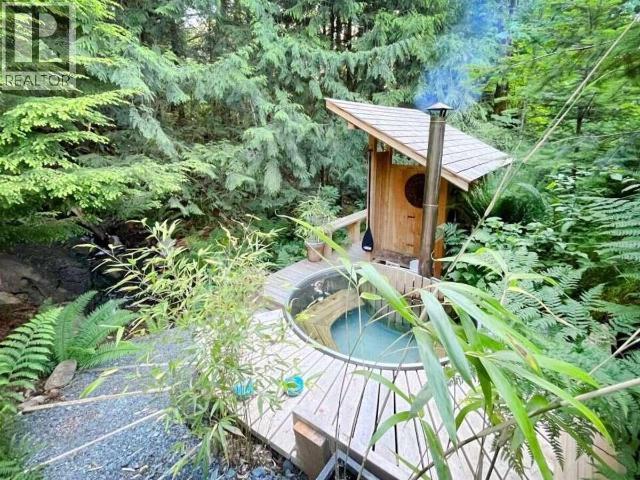 9340 Malaspina Rd, Powell River, BC