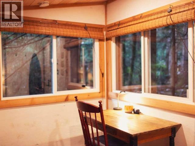 9340 Malaspina Rd, Powell River, BC