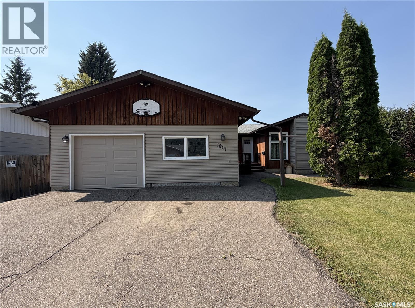 1801 Centennial Crescent, North Battleford, SK