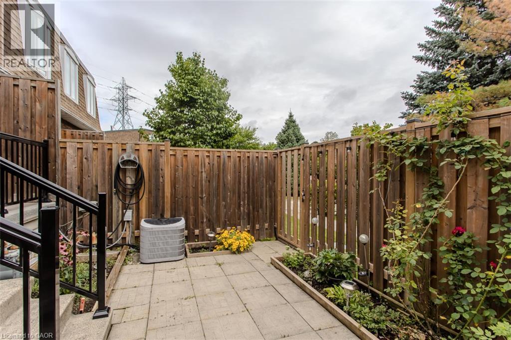 1526 Westminster Place, Burlington, ON