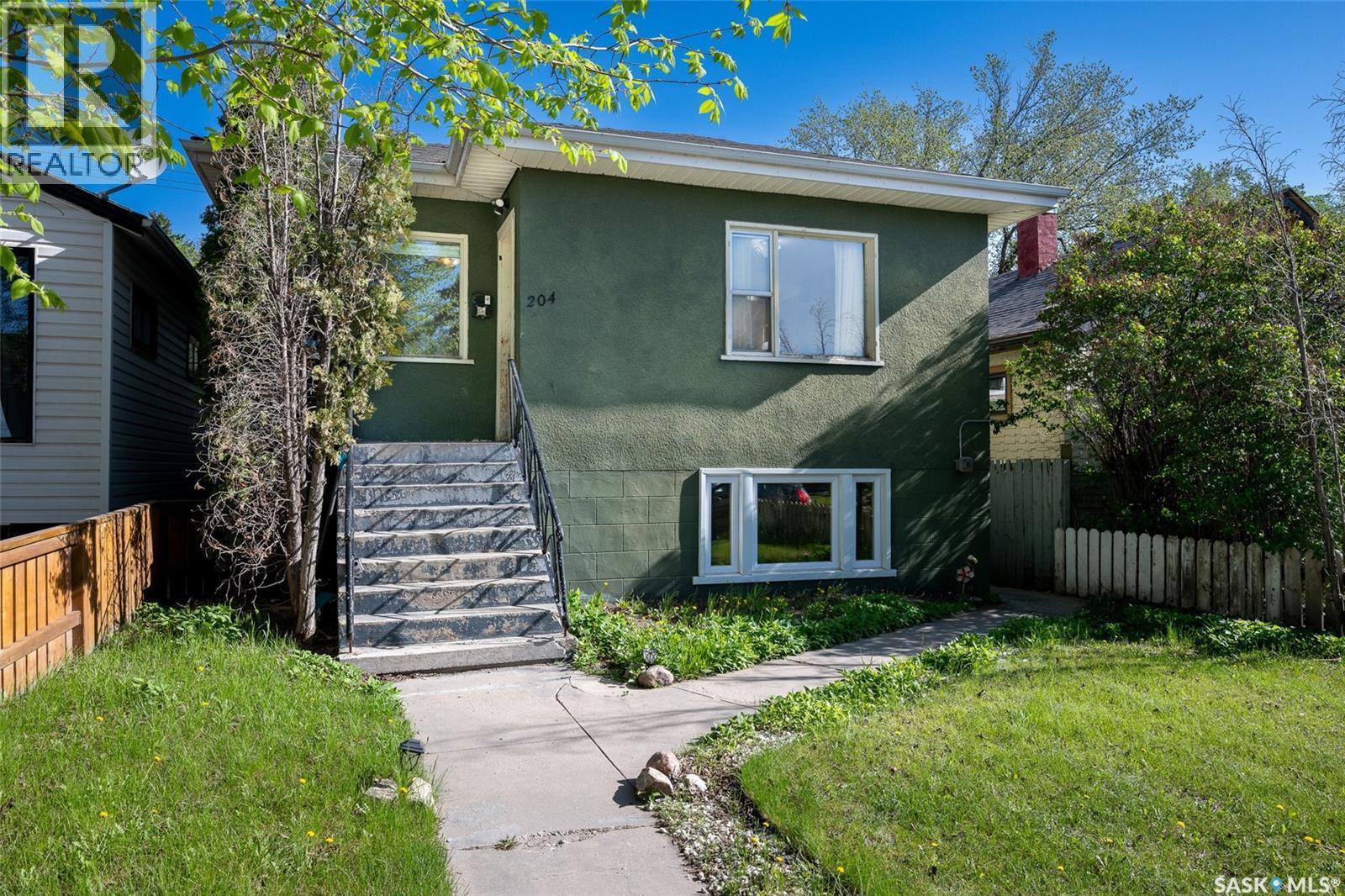 204 25Th Street W, Saskatoon, SK