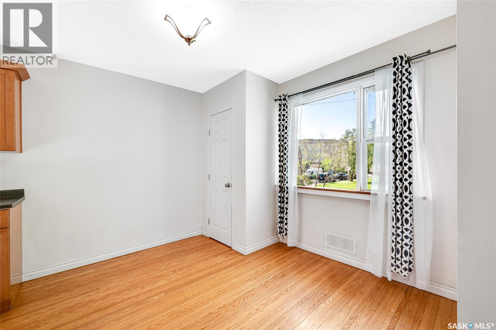 204 25Th Street W, Saskatoon, SK