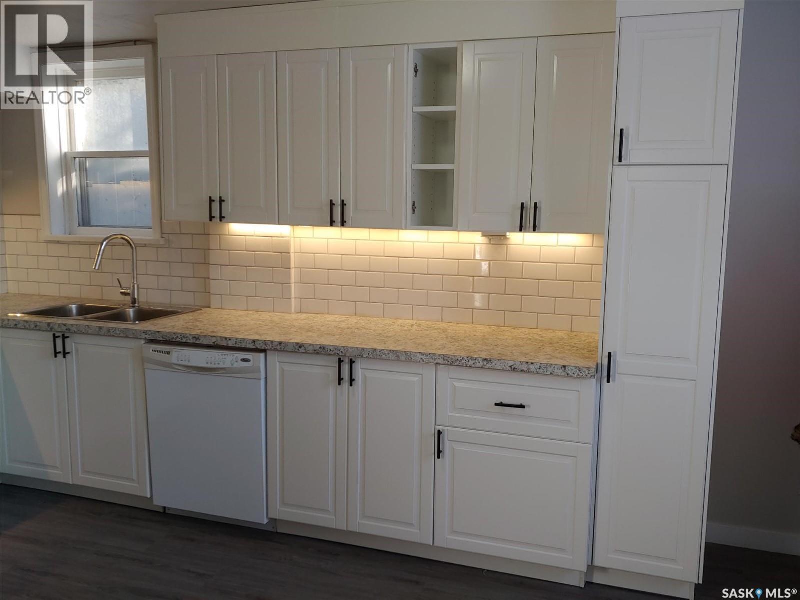 204 25Th Street W, Saskatoon, SK
