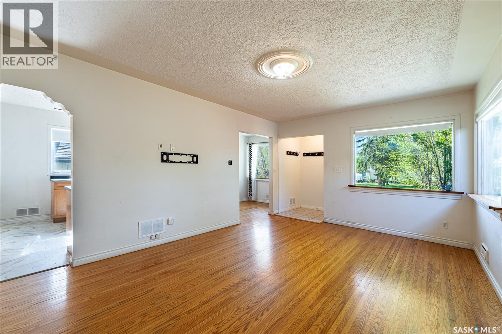 204 25Th Street W, Saskatoon, SK