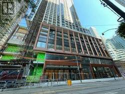 2317 - 400 KING STREET W Toronto, ON M5V 0X8