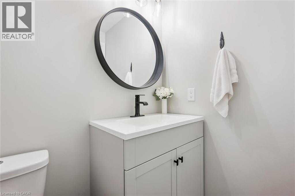 45 Quinte Crescent, Kitchener, ON