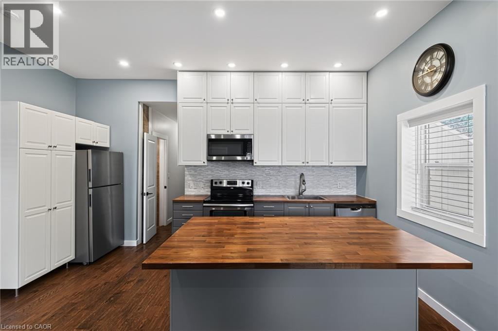 21 Cedar Street, Cambridge, ON