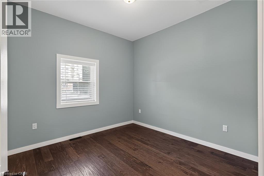 21 Cedar Street, Cambridge, ON