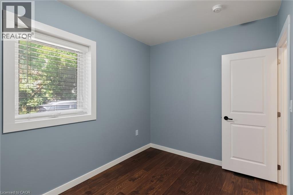 21 Cedar Street, Cambridge, ON