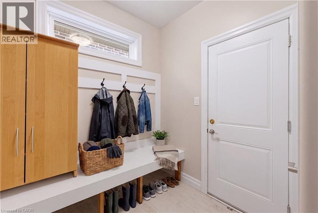 Items in photo are for visualization purposes only and may not be present at the time of visit. - 2800 Sheffield Place, London, ON