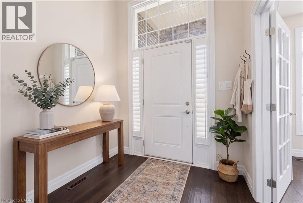 Items in photo are for visualization purposes only and may not be present at the time of visit. - 2800 Sheffield Place, London, ON