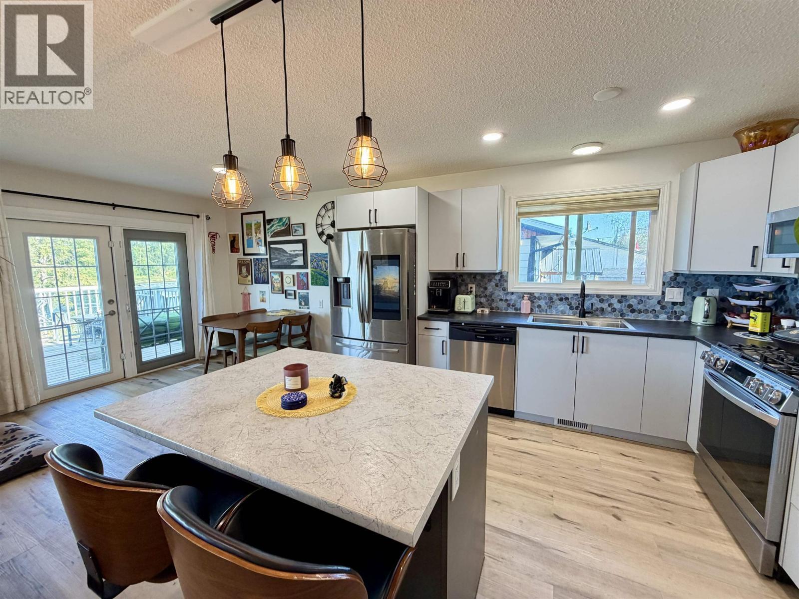 2733 Riverview Drive, Vanderhoof, BC