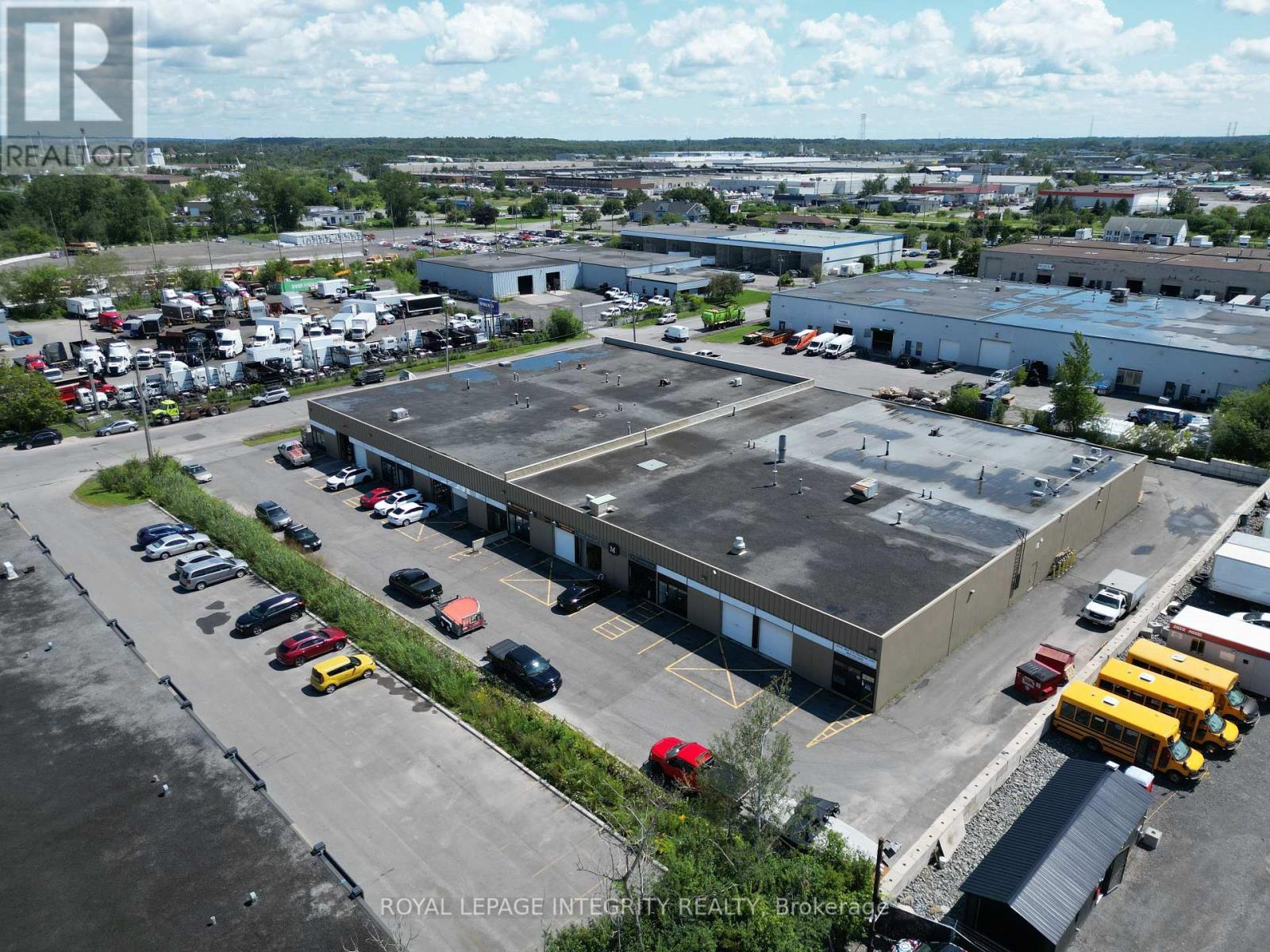 1580 Liverpool Court, Ottawa, ON