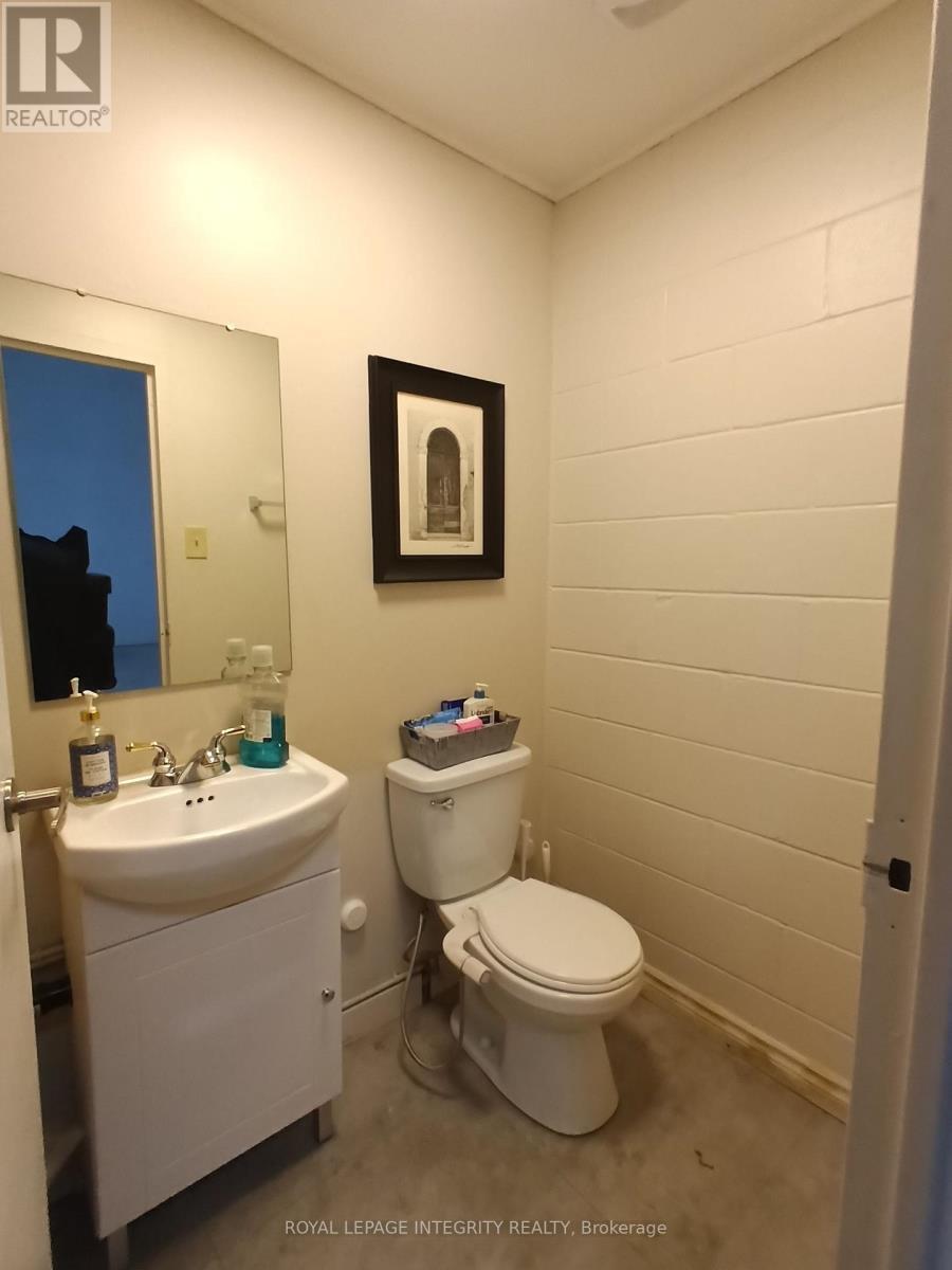 1580 Liverpool Court, Ottawa, ON