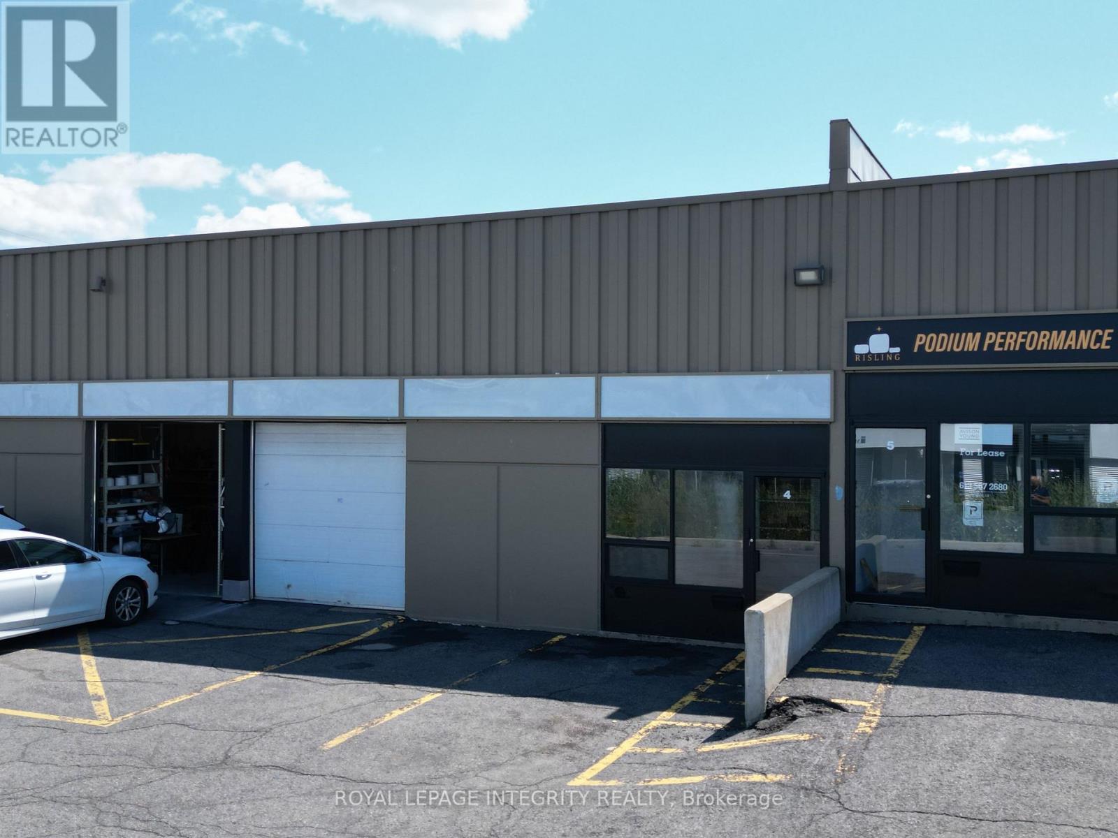 1580 Liverpool Court, Ottawa, ON