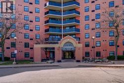 View of apartment building / complex - 