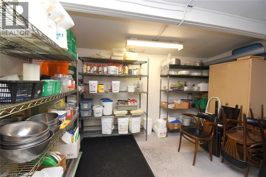 942-946 Barton Street E, Hamilton, ON