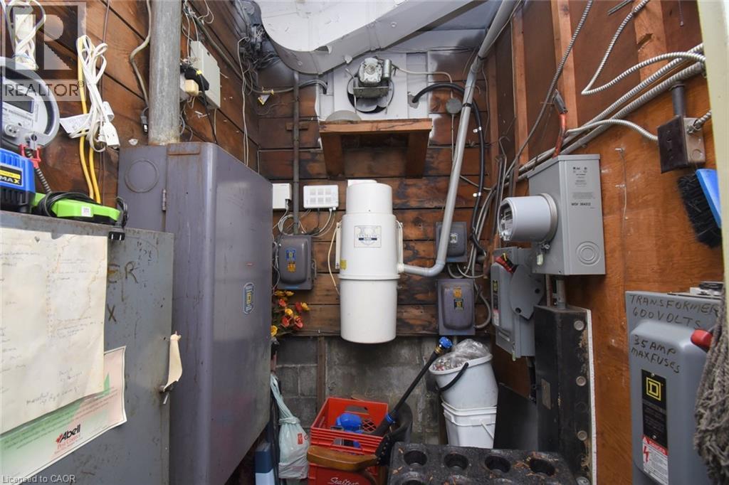 Additional content - 942-946 Barton Street E, Hamilton, ON