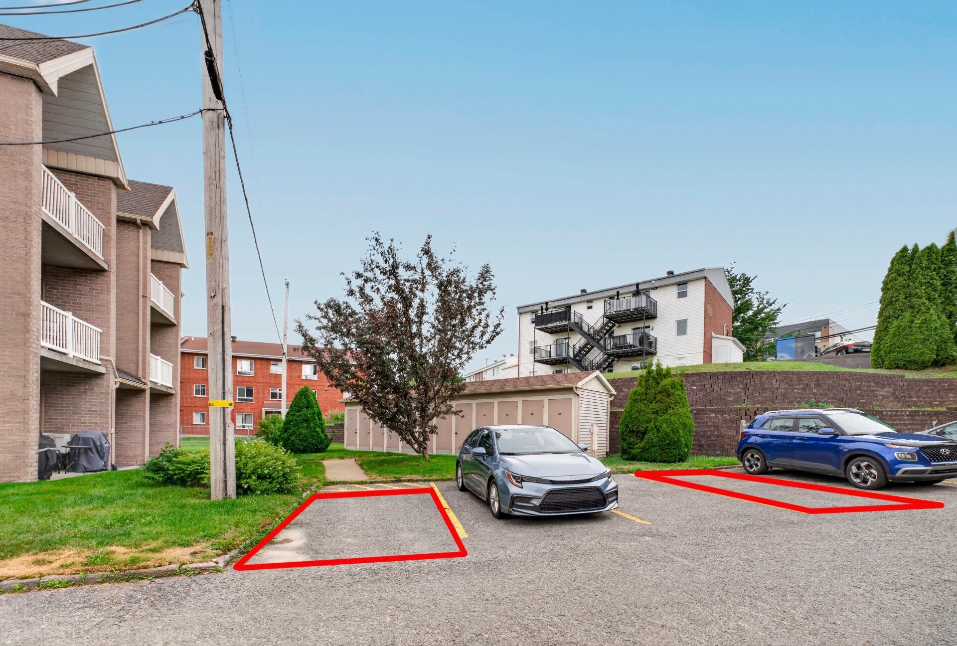 Parking - 301-1583 Rue Édith, Québec (Charlesbourg), QC