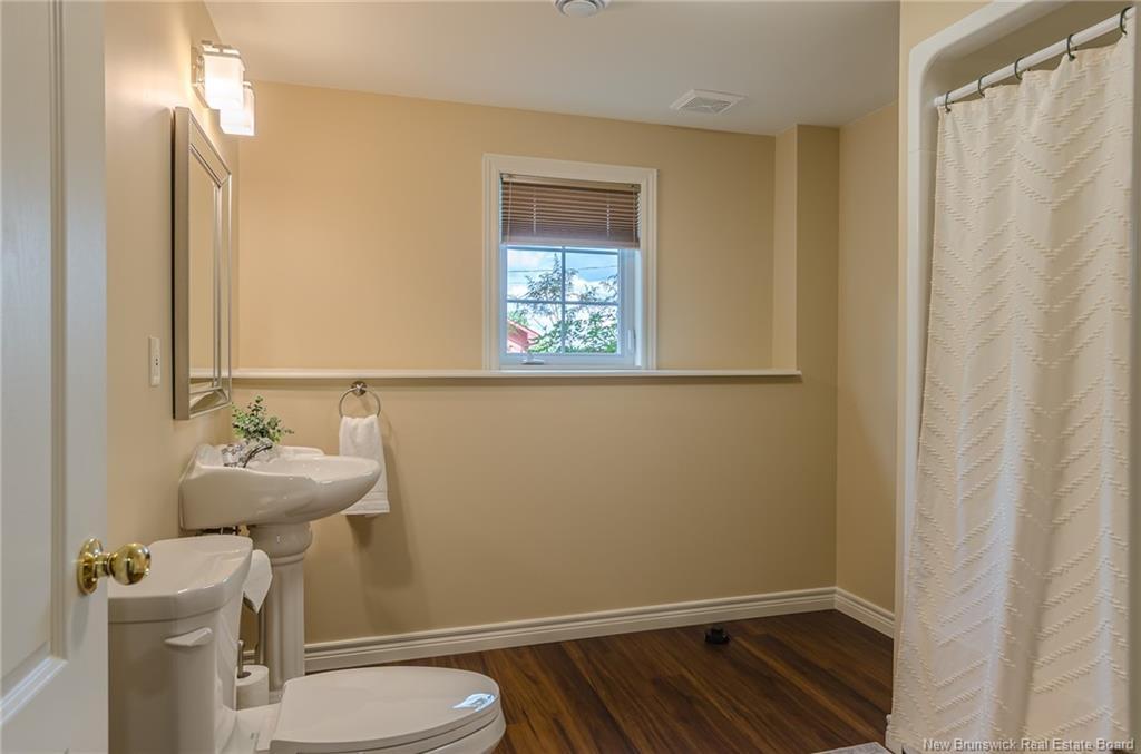 8 Aaron Ave, Quispamsis, NB