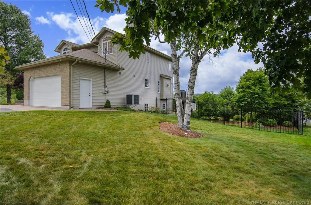 8 Aaron Ave, Quispamsis, NB
