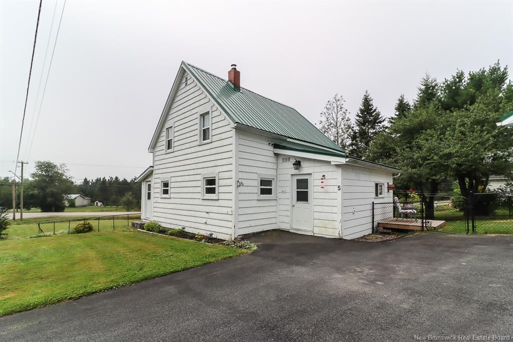 5 Mcgraw Rd, Bains Corner, NB