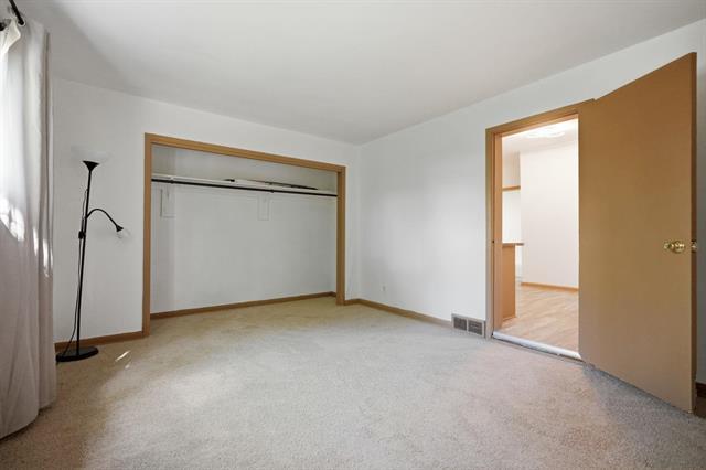 42 Curtis St, Winnipeg, MB