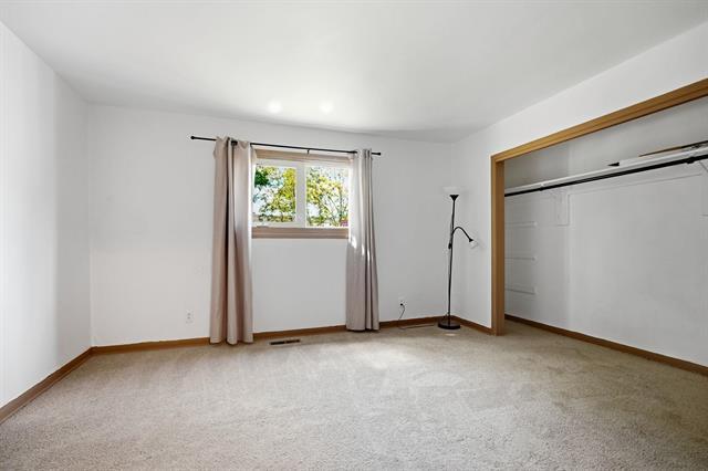 42 Curtis St, Winnipeg, MB