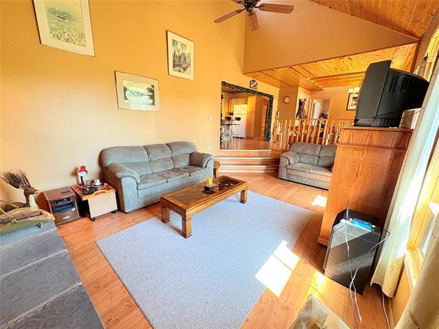 90 Shoreline Dr, Alexander, MB