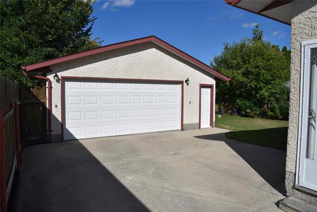 42 Siddall Cr, Winnipeg, MB