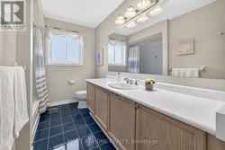 Main Bathroom - 