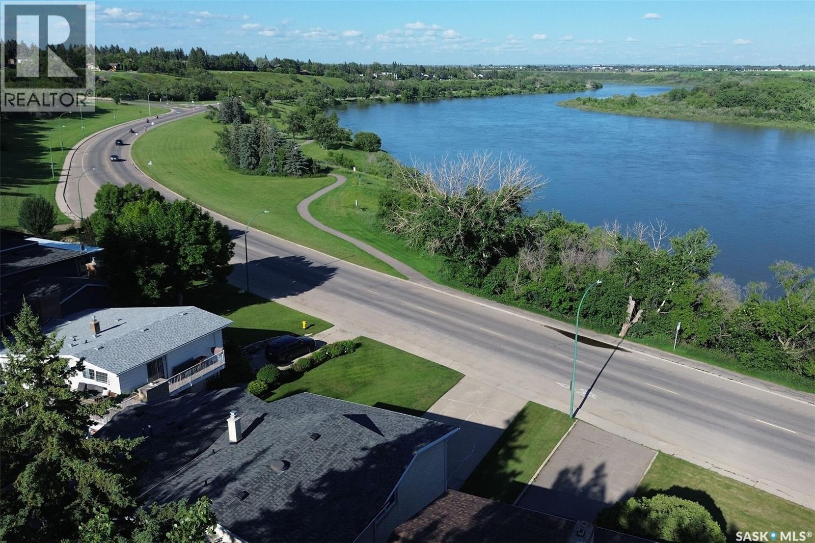 2113 Spadina Crescent E, Saskatoon, SK