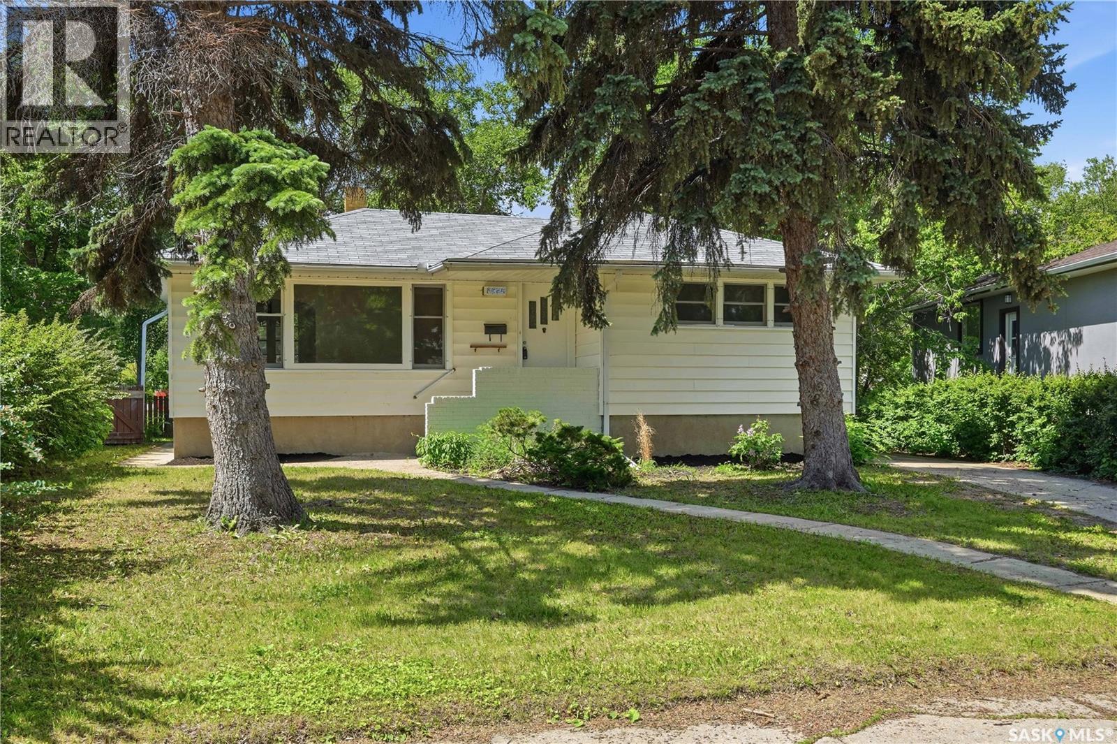 2928 Queen Street, Regina, SK