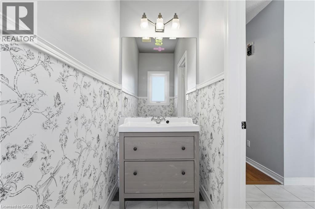 96 Greentrail Drive Unit# 43, Hamilton, ON