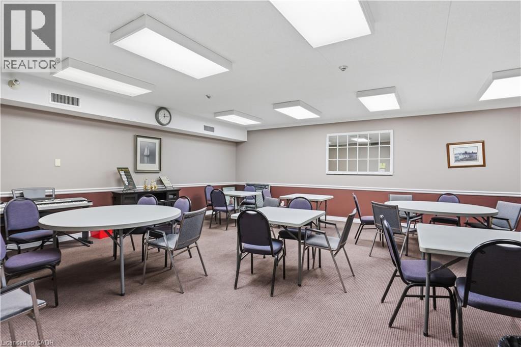 96 Greentrail Drive Unit# 43, Hamilton, ON