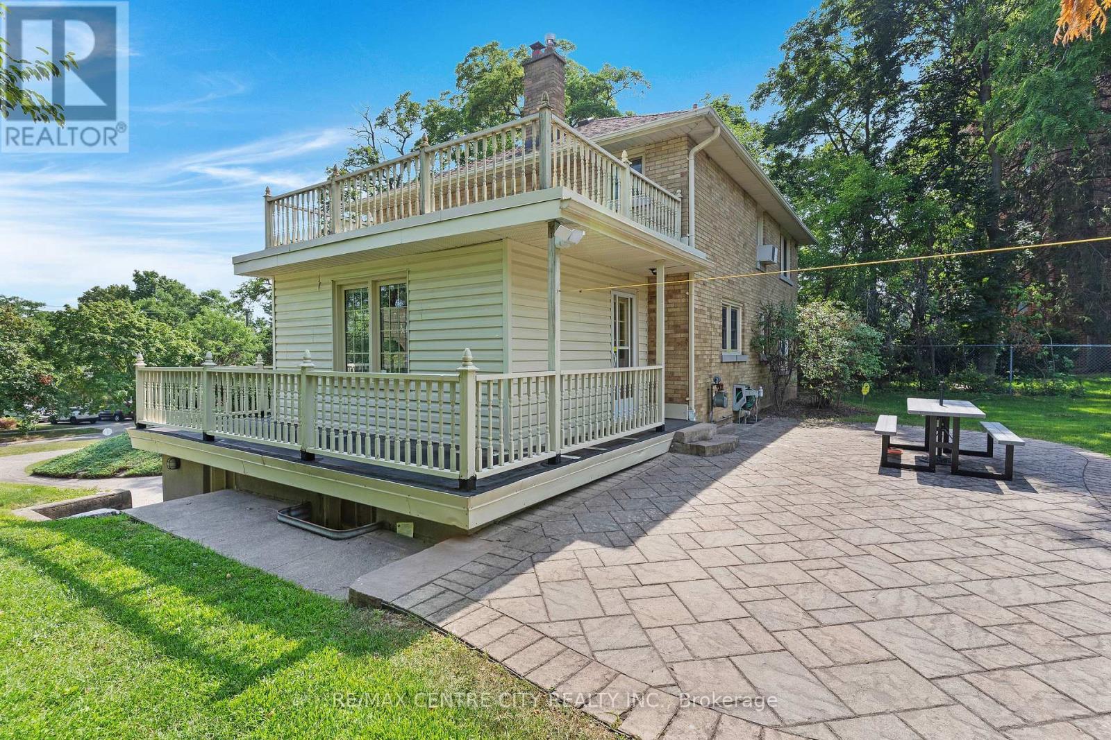 272 Sheldon Avenue N, Kitchener, ON