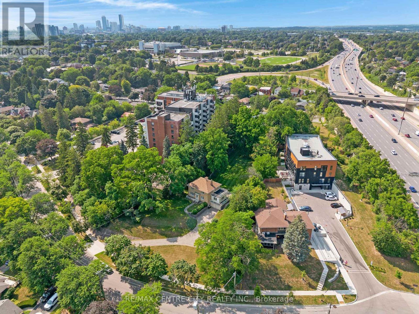 272 Sheldon Avenue N, Kitchener, ON
